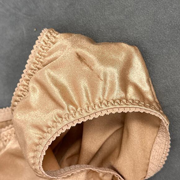 Vanity Fair Panty XL Second Skin Tan Beige 40301 Satin Briefs Shaper Panties - Picture 6 of 7